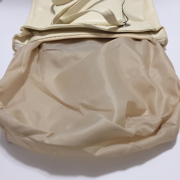 NWT Chenson Cream PVC Tote - Picture 4 of 4